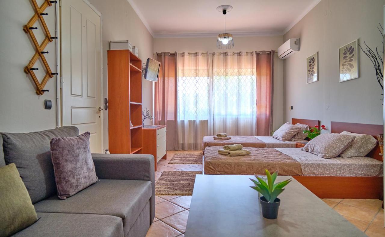 Noufris House 罗达 外观 照片